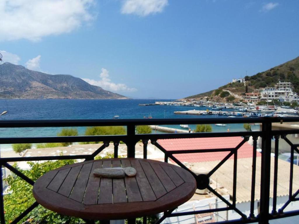 Costareli Aparthotel Fourni Ikarias Ngoại thất bức ảnh