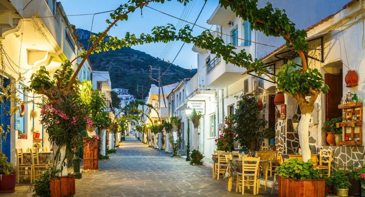 Costareli Aparthotel Fourni Ikarias Ngoại thất bức ảnh
