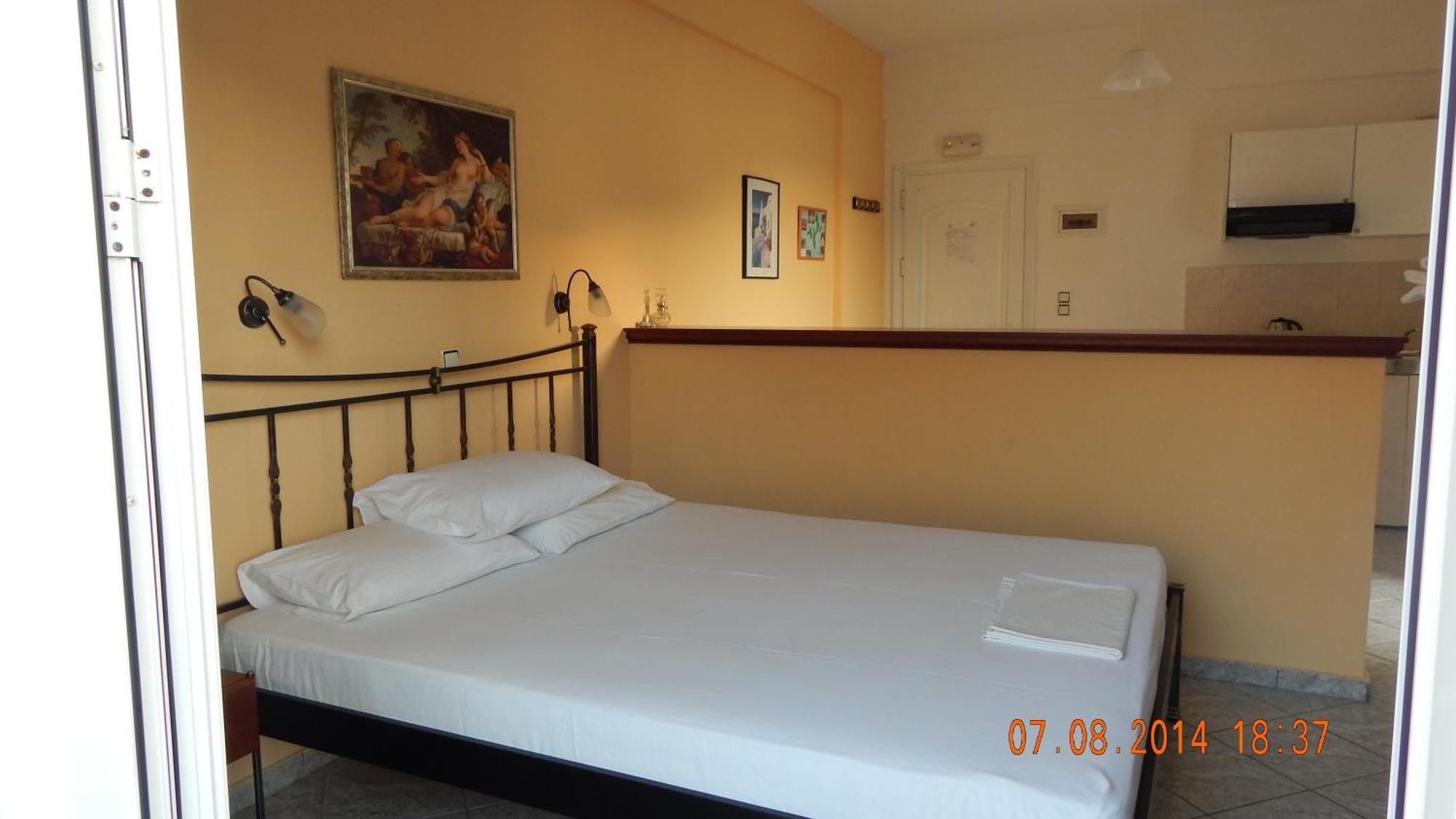 Costareli Aparthotel Fourni Ikarias Phòng bức ảnh