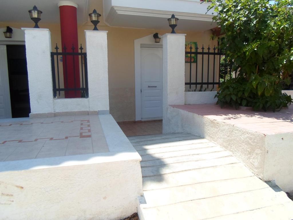 Costareli Aparthotel Fourni Ikarias Ngoại thất bức ảnh