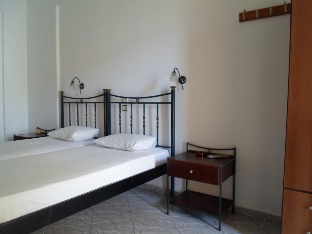Costareli Aparthotel Fourni Ikarias Ngoại thất bức ảnh